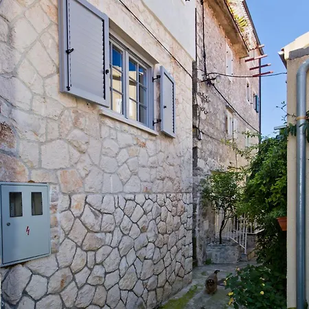 Apartment Dinko Hvar Town